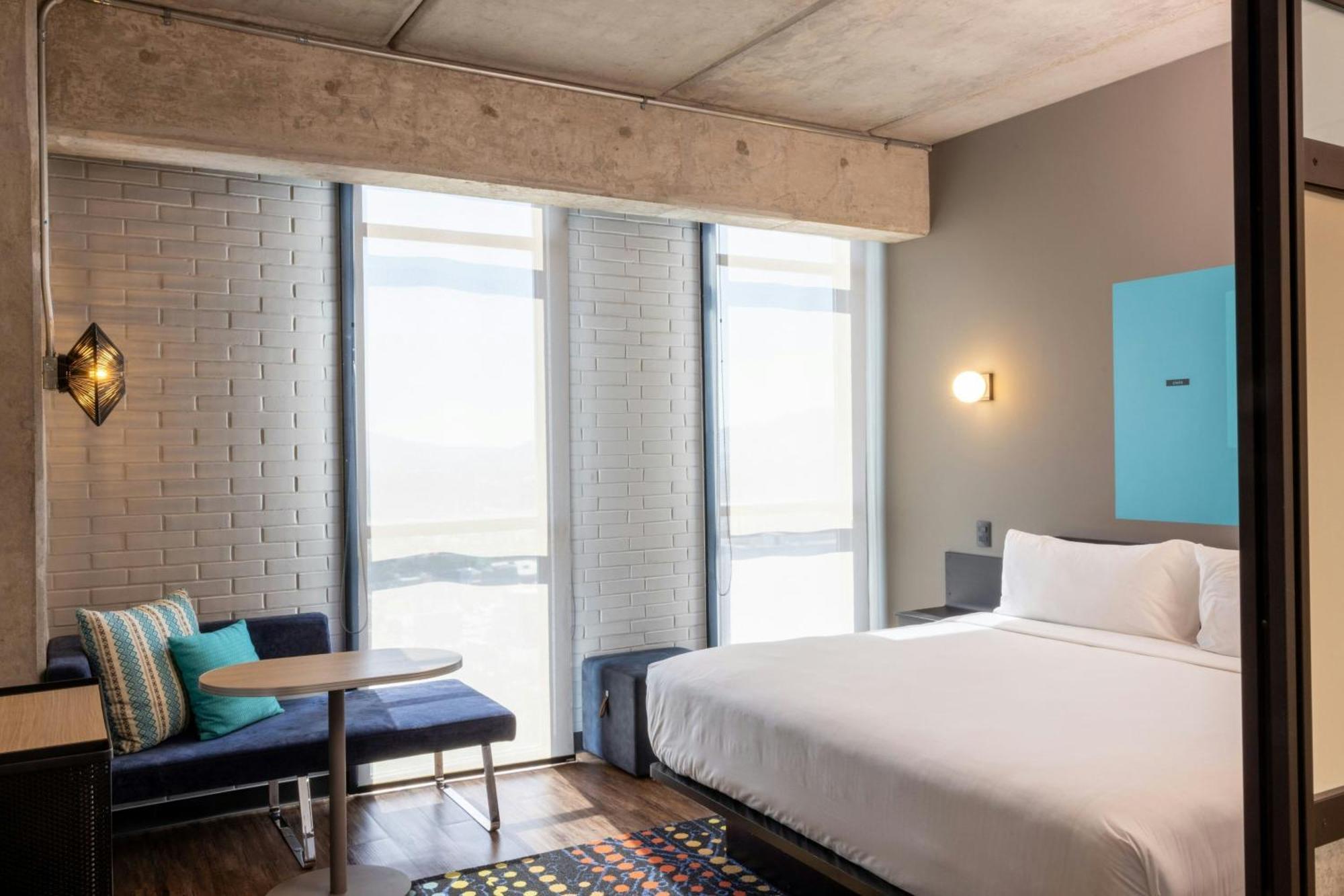 Aloft Guadalajara Sur Hotel Santa Anita  Luaran gambar