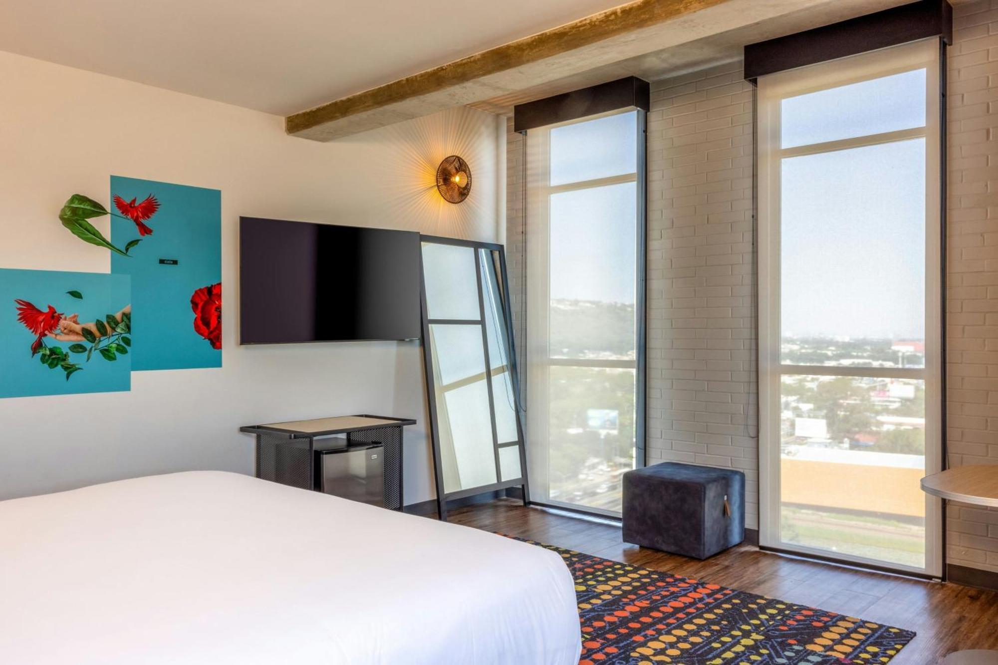 Aloft Guadalajara Sur Hotel Santa Anita  Luaran gambar